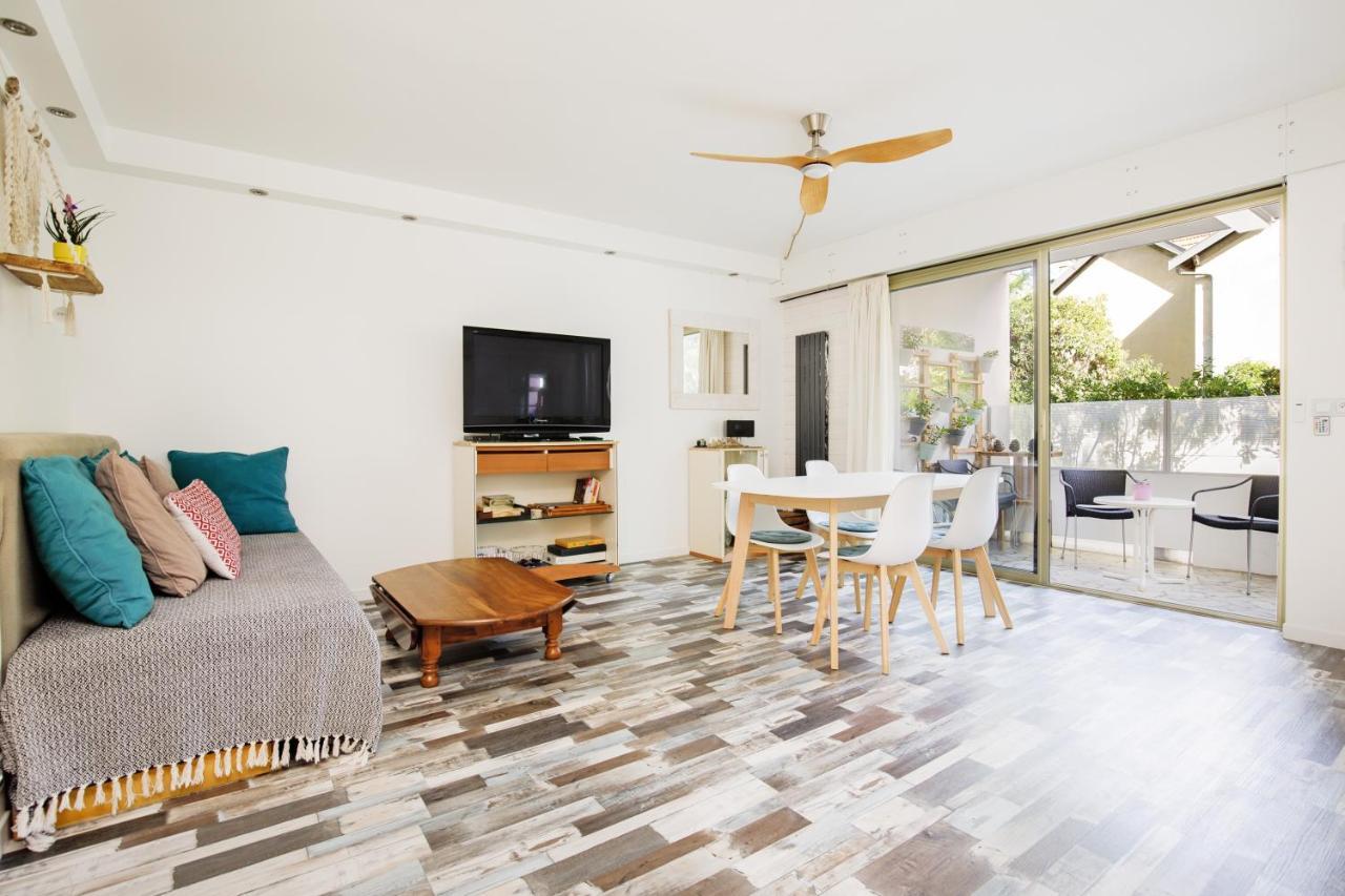 Grand Studio Neuf Face Port Et Plage, Parking Prive Golfe-Juan Exterior foto